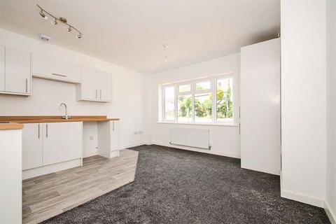1 bedroom flat to rent, 17 Chase Road, Burntwood WS7