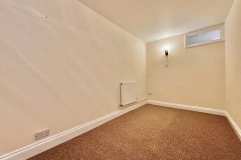 2 bedroom flat to rent, Upper Church Road, Weston-Super-Mare,