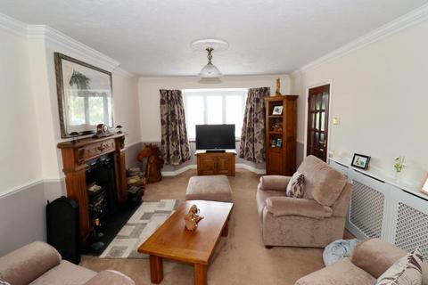 4 bedroom detached house for sale, Bewsbury Crescent, Whitfield, Dover, Kent, CT16 3EU