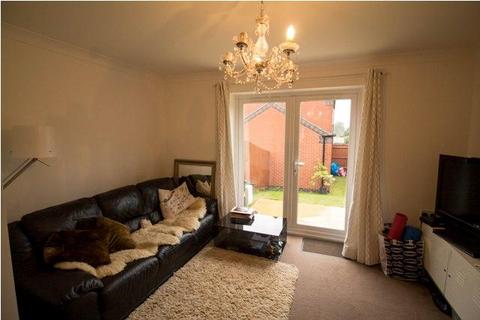 2 bedroom semi-detached house to rent, Hucknall Road, Sherwood, Nottingham, NG5 1FJ