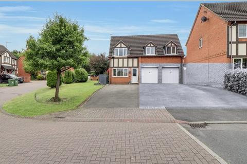 2 bedroom coach house for sale, Caldy Avenue, St. Peter's Worcester, WR5 3UD