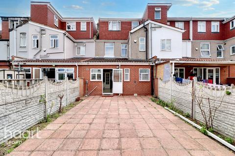 5 bedroom terraced house for sale, Mortlake Road, Ilford