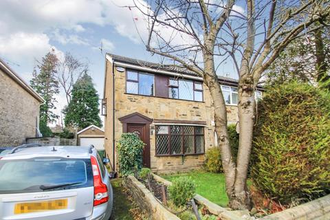 3 bedroom property to rent, Sycamore Walk, Farsley, Pudsey, West Yorkshire, LS28