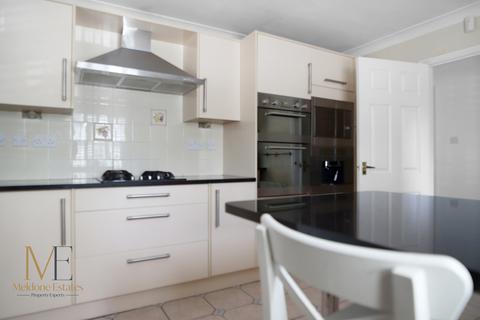 4 bedroom detached house for sale, Northfleet, Gravesend DA11