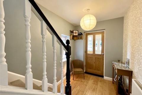 53 Barrie Grove, Hellaby, Rotherham, S66 8HG