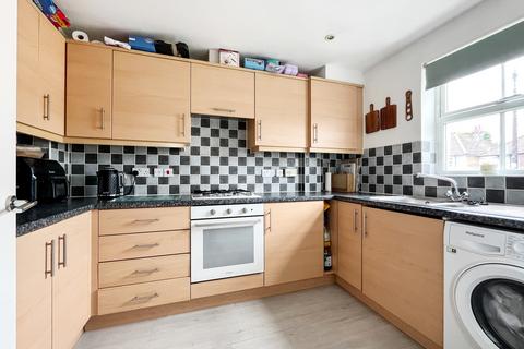 2 bedroom terraced house for sale, Plantation Road, Gillingham, Kent, ME7