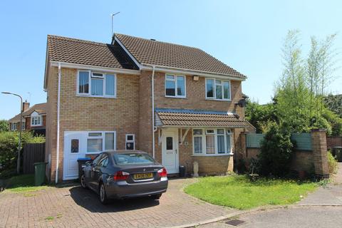 4 bedroom end of terrace house for sale, Housman Close, Newport Pagnell