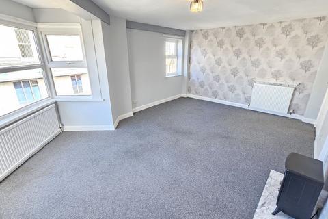 2 bedroom flat for sale, Glayton Court