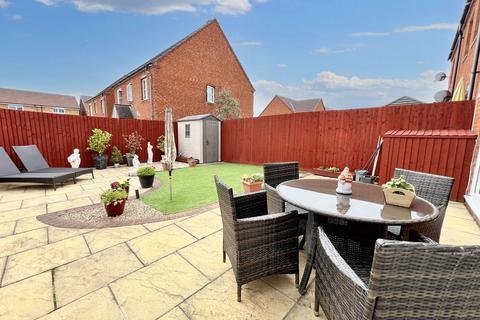 3 bedroom end of terrace house for sale, Cwrt Newton Pool, Rhoose Point, CF62 3LY