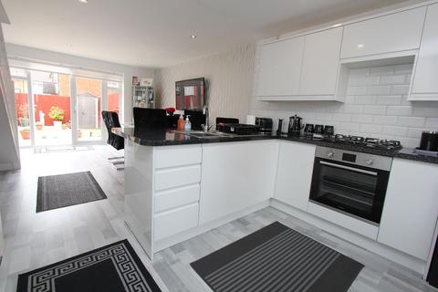 3 bedroom end of terrace house for sale, Cwrt Newton Pool, Rhoose Point, CF62 3LY