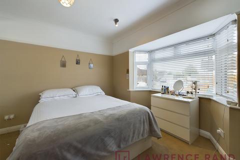 4 Denbigh Close, Ruislip, HA4 6JU