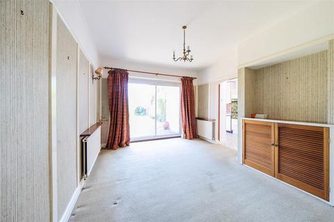 4 bedroom detached house for sale, Whitchurch Gardens, Edgware