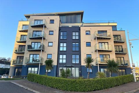 2 bedroom apartment to rent, West Quay, Newhaven BN9
