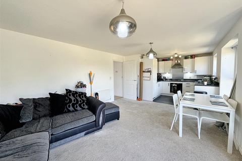 2 bedroom apartment for sale, Broadhurst Place, Basildon