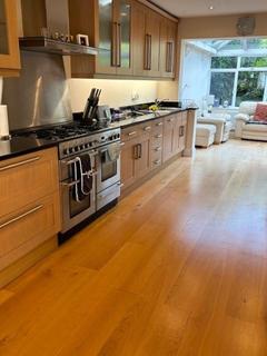 5 bedroom property to rent, Tretawn Gardens, Mill Hill, London