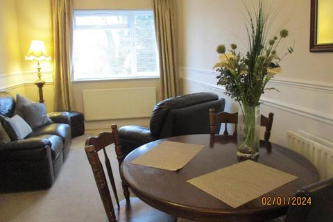 House share to rent, Bath Road, Swindon