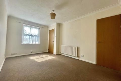 2 bedroom terraced house to rent, Middlemoor, Exeter