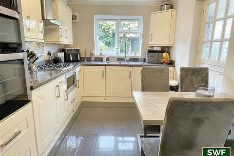 3 bedroom semi-detached house for sale, Wychall Drive, Moseley Parklands