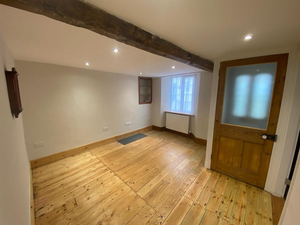 Dining room .png