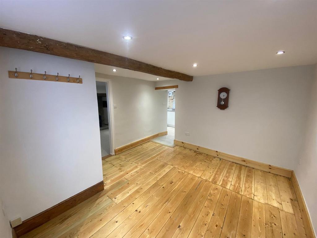 Dining room 2.png