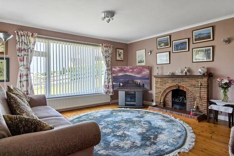 4 bedroom detached bungalow for sale, Ashfield Close, Barnstaple EX31