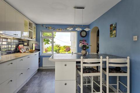 4 bedroom detached bungalow for sale, Ashfield Close, Barnstaple EX31