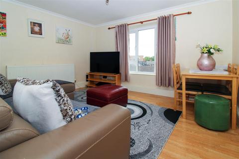 1 bedroom flat for sale, Newton Road, London