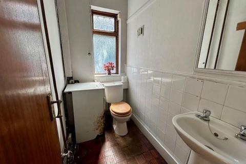 10 Epping Glade, London, E4 7PQ