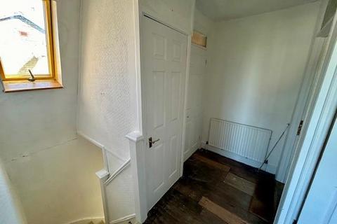 10 Epping Glade, London, E4 7PQ