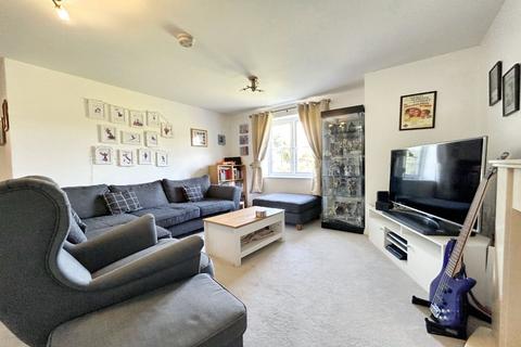 2 bedroom apartment for sale, Micklewait Avenue, Crigglestone, Wakefield, West Yorkshire