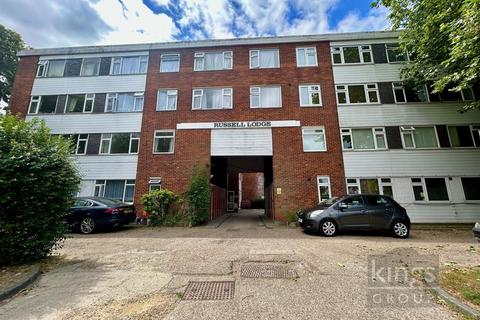 3 bedroom flat for sale, Endlebury Road, London