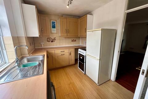 3 bedroom flat for sale, Endlebury Road, London