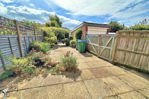 3 bedroom semi-detached house for sale, Westmorland Avenue, Aylesbury HP21