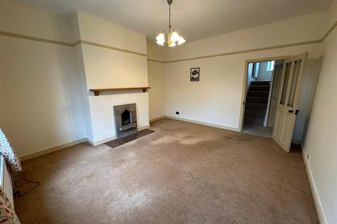 2 bedroom terraced house to rent, East Parade, Steeton