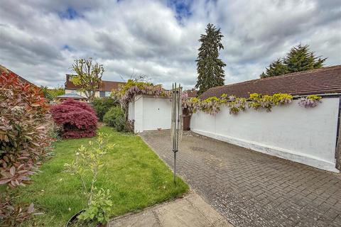 undefined, Kings Road, London Colney, St. Albans