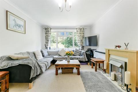 31b Rosebery Road, Epsom, KT18 6AF