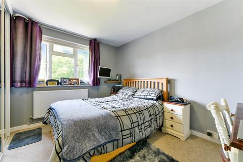 31b Rosebery Road, Epsom, KT18 6AF