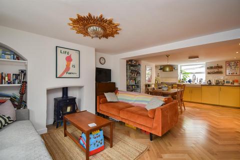 4 bedroom terraced house for sale, Shepherd Street, St. Leonards-On-Sea