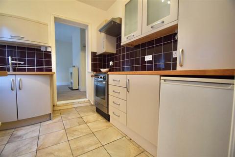 2 bedroom flat to rent, Balmoral Gardens, North Shields