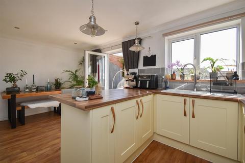 3 bedroom semi-detached house for sale, Kite Close, St. Leonards-On-Sea