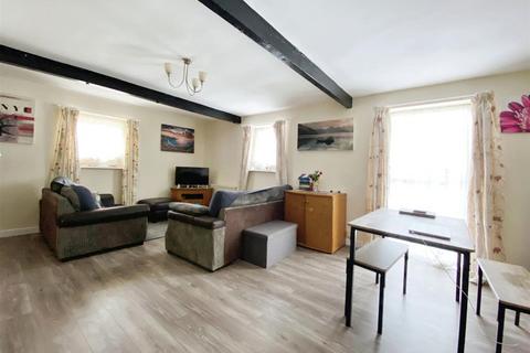 4 bedroom flat for sale, Dale Street, Craven Arms