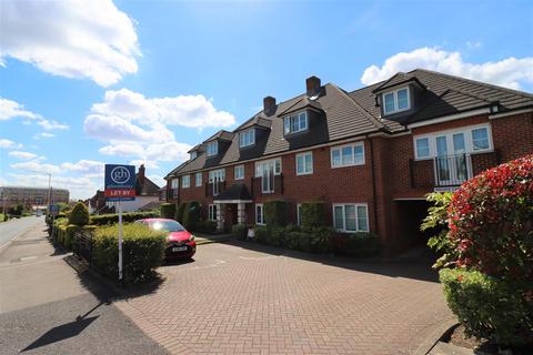 2 bedroom apartment to rent, Nelson Court, Ruislip HA4