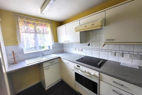 2 bedroom semi-detached house to rent, Wildflower Way, Bedford