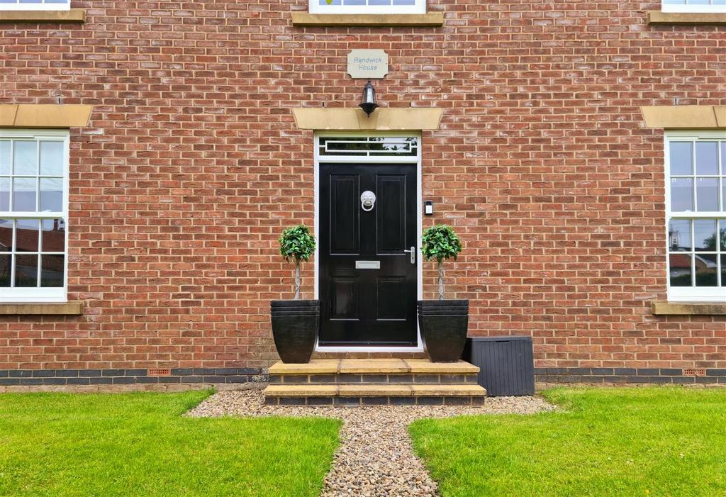 23 - Front Door.jpg