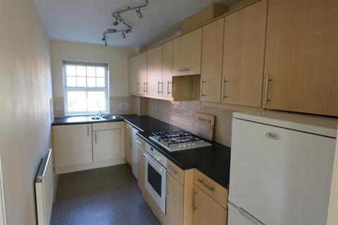 2 bedroom apartment to rent, Shreres Dyche Chase Meadow