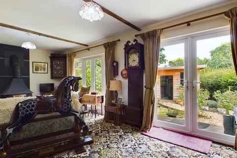 2 bedroom detached house for sale, Brynawelyn, Groes-Pluen, Welshpool