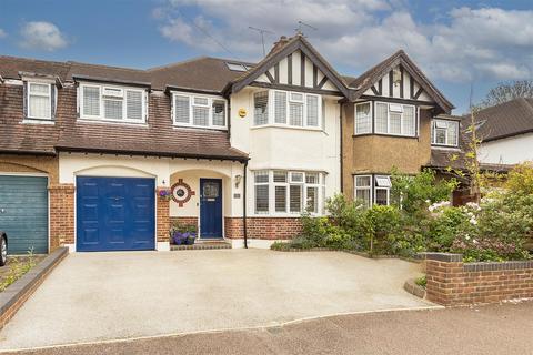 4 bedroom semi-detached house for sale, Woodland Drive, St. Albans