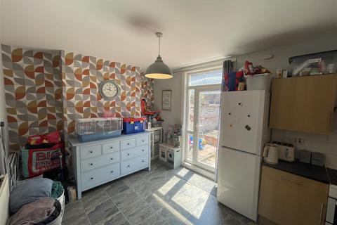 5 Vernon Avenue, Wallasey, CH44 7ES