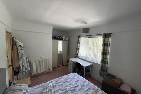 5 Vernon Avenue, Wallasey, CH44 7ES