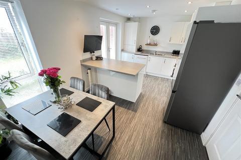 18 Barleyfield, Wirral, CH61 5AA